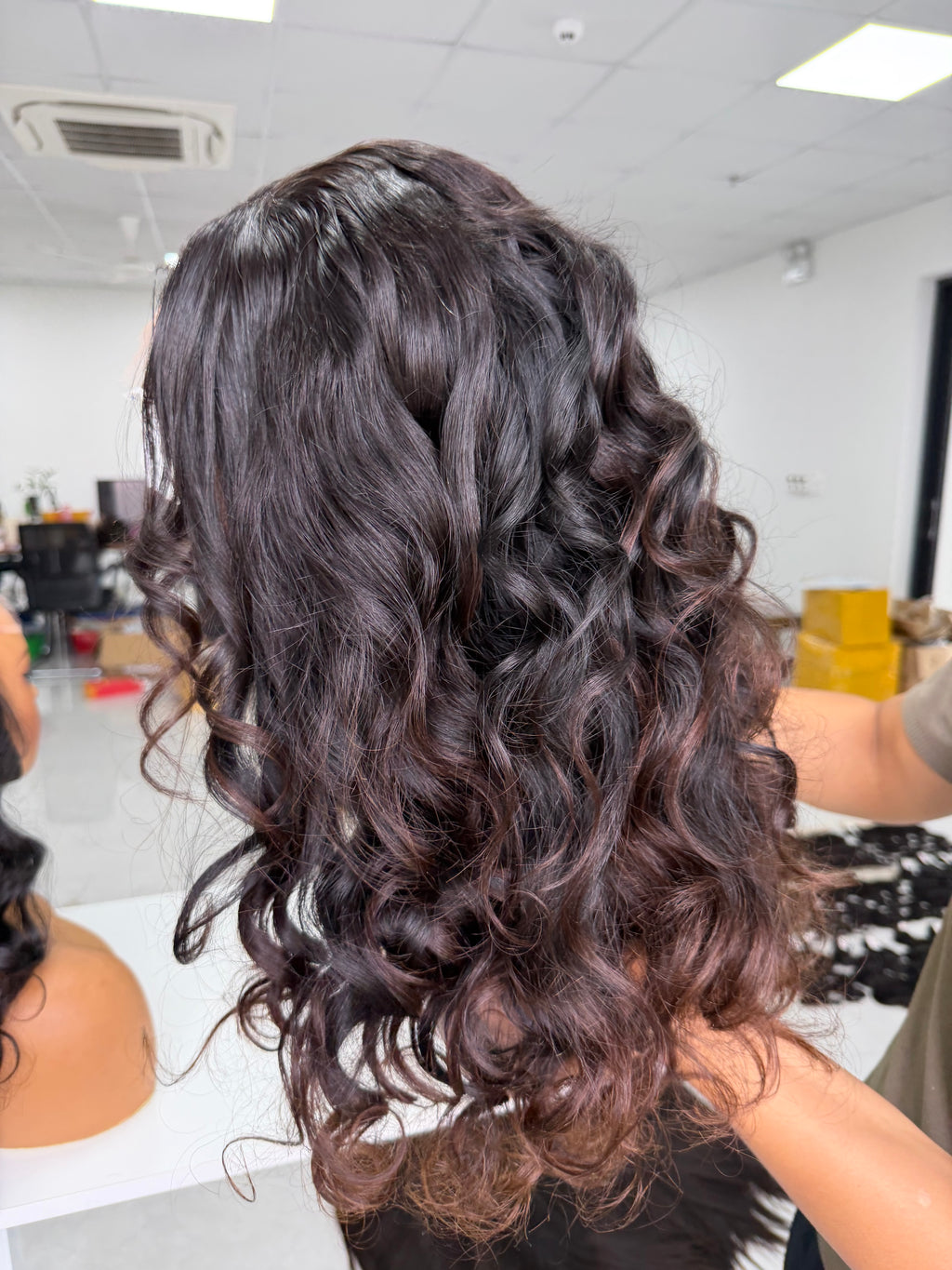 Premium Raw Vietnamese Hair · HD 5x5 · 16" · Bouncy · Density 250