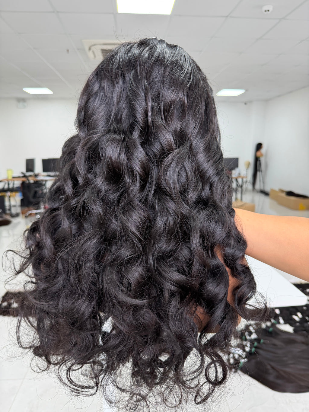 Premium Raw Vietnamese Hair · HD 5x5 · 20" · Bouncy · Density 250