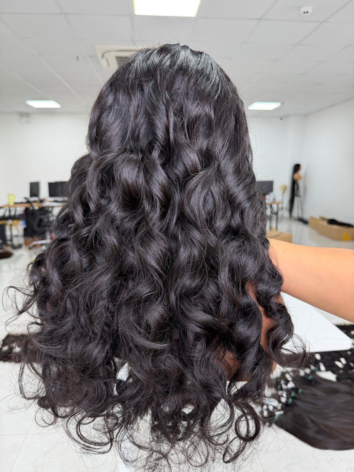 Premium Raw Vietnamese Hair · HD 5x5 · 20" · Bouncy · Density 250