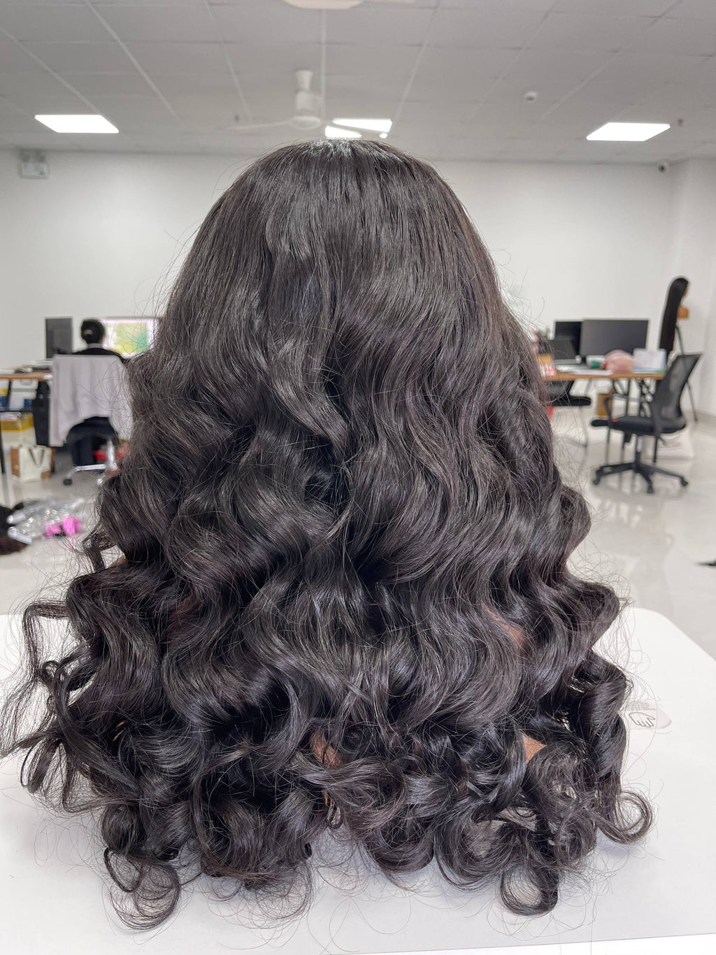 Raw Vietnamese Hair Luxury Wig · Fringe 5x5 · 22" · Natural Wave · Density 300