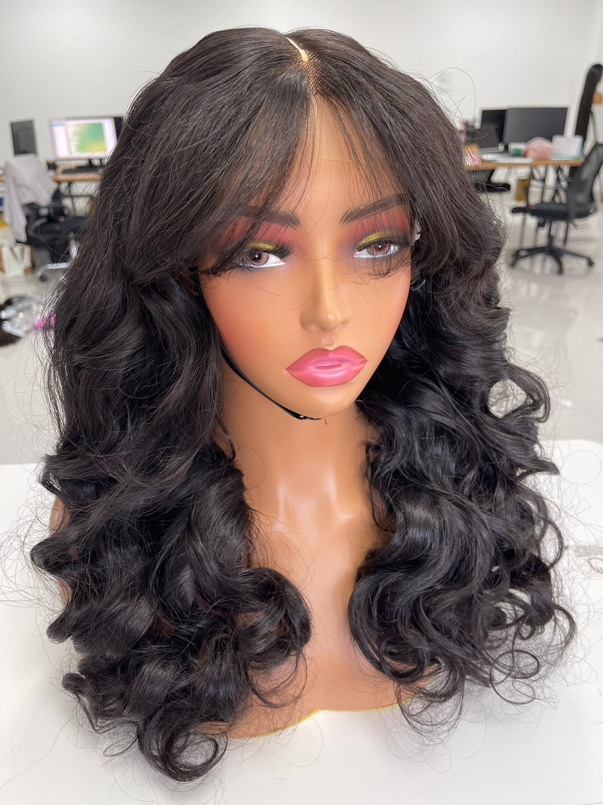 Raw Vietnamese Hair Luxury Wig · Fringe 5x5 · 22" · Natural Wave · Density 300