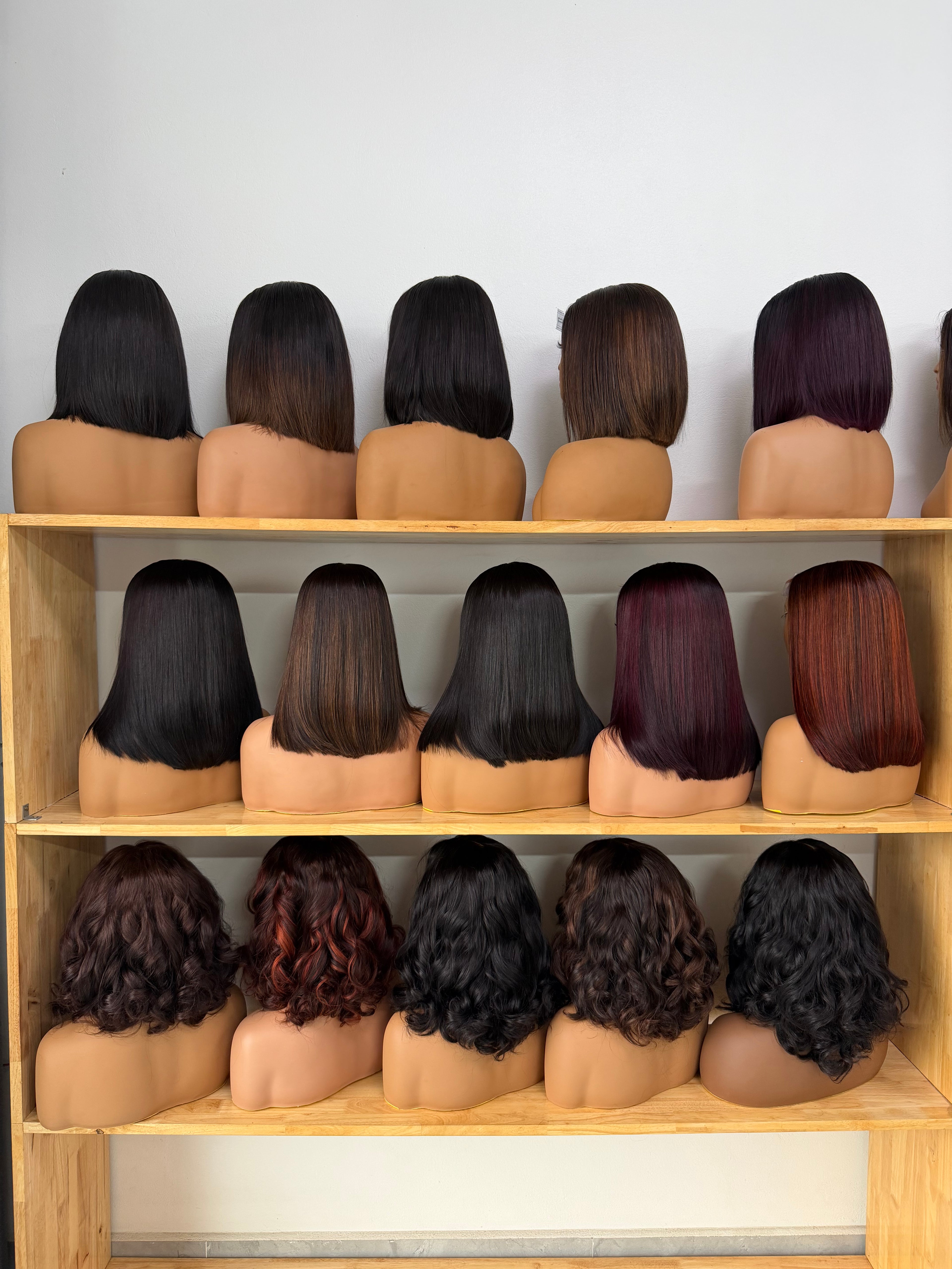 Business Combo · 15 Wigs · Essential