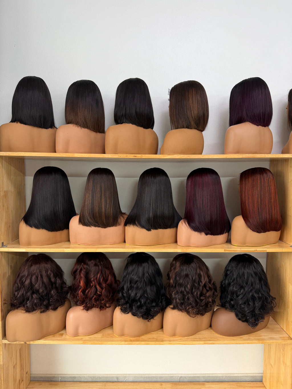 Business Combo · 15 Wigs · Essential