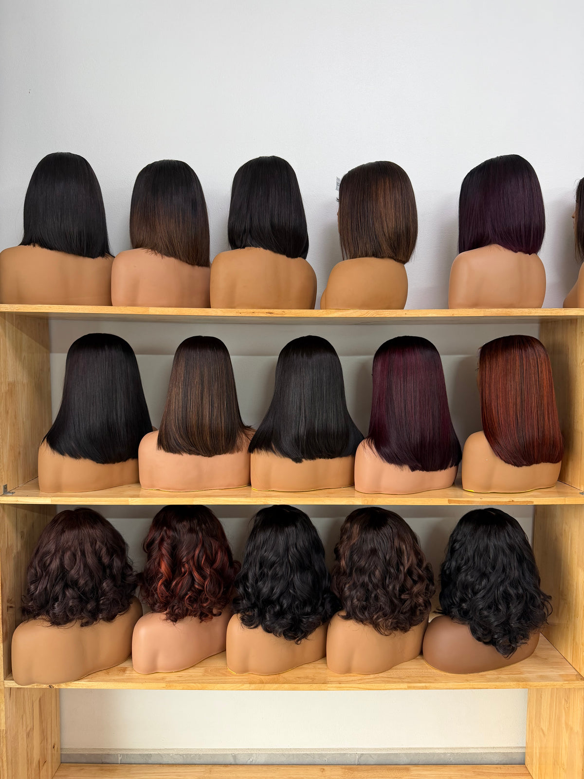 Business Combo · 15 Wigs · Essential